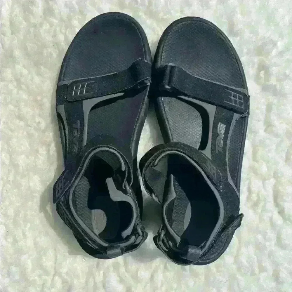 TEVA Minam Outdoor Adjustable Hook & Loop Sandal Black Gray
